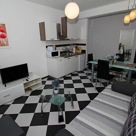 Bozena Apartment