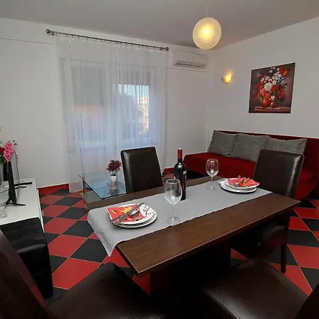 Bozena Apartment