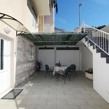 Bozena Apartment *
